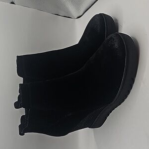 Aqua by Sofft black boots size 7M very comfortable and in perfect condition.